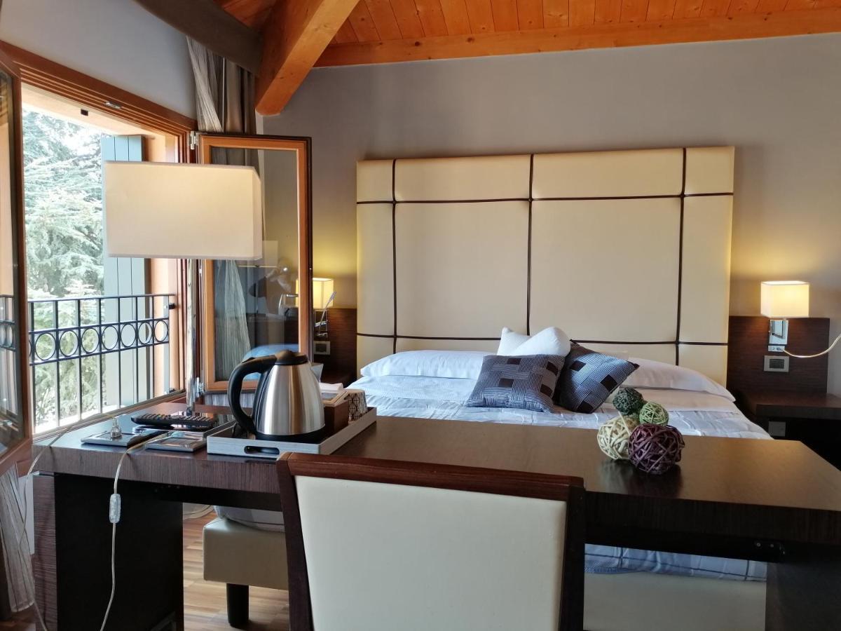 Albergo Minuetto Adria Exteriör bild
