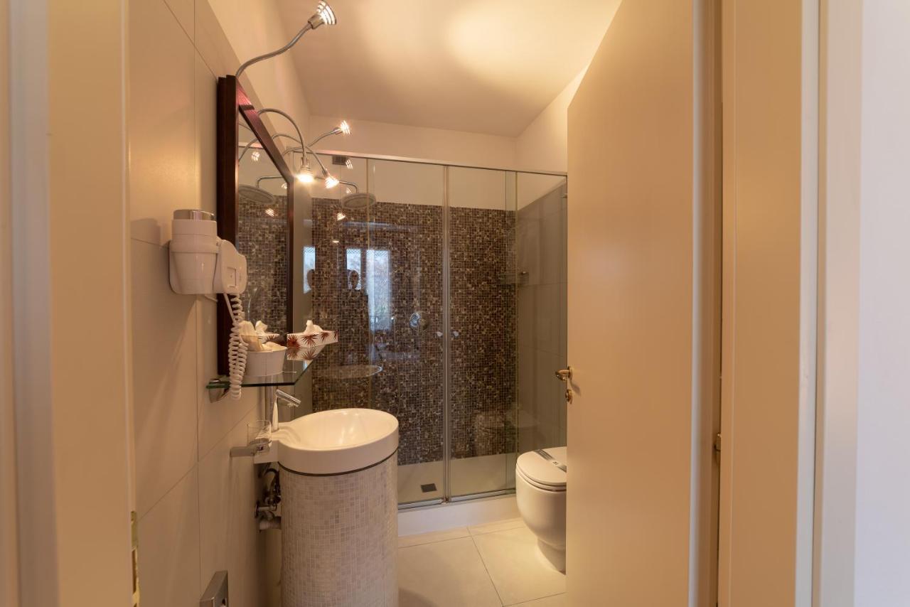 Albergo Minuetto Adria Exteriör bild